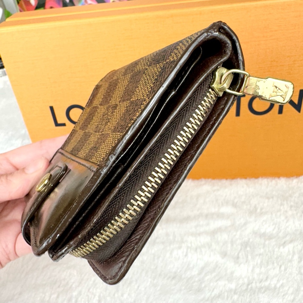Louis Vuitton Damier Ebene Compact Wallet *READ* - Picture 7 of 13